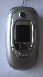 Продам мобильный телефон Samsung SGH-E360