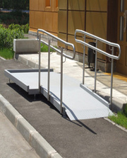 Пандусы для инвалидных и детских колясок