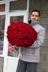 Букет 101 красная роза 70 см