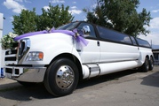 Лимузин на выписку из роддома Алматы,  лимузин на день рождения,  лимузин на свадьбу
