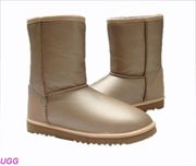 Обувь UGG моды